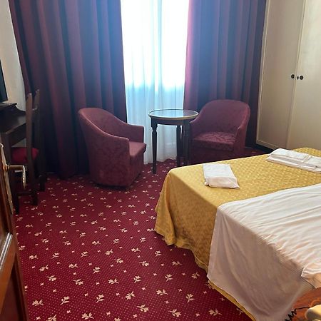 Le Grand Hotel Riccione Ngoại thất bức ảnh